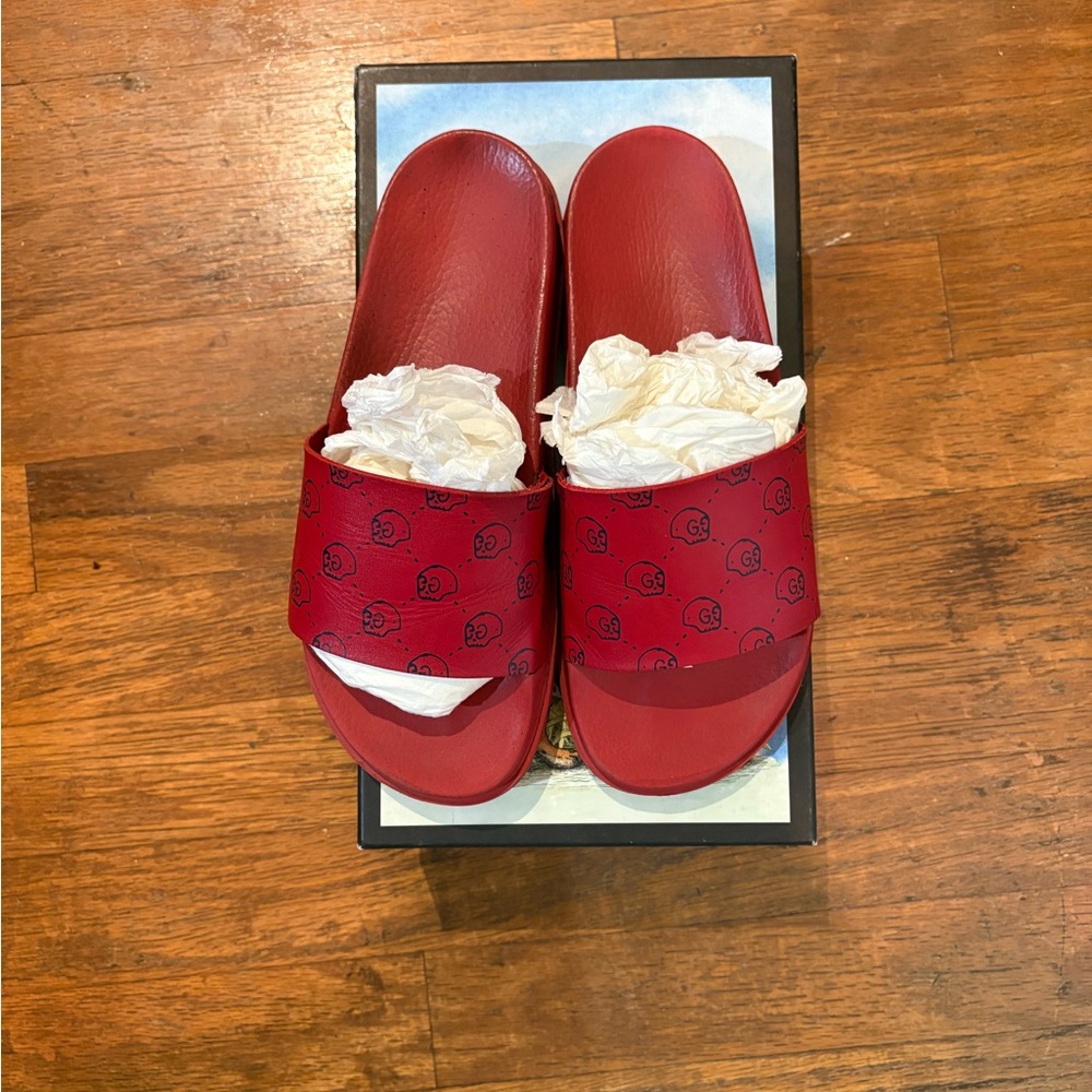 Gucci slides